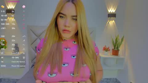 Snapshot of jane_clouds chatting on March 10, 2026, 9:53 pm JANE CLOUDS online show from March 10, 2026, 9:53 pm