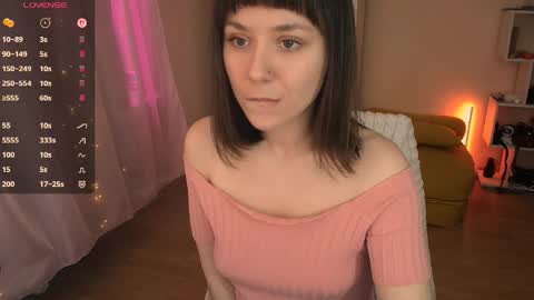 Snapshot of jane_kinn chatting on April 7, 2026, 8:37 am jane_kinn online show from April 7, 2026, 8:37 am