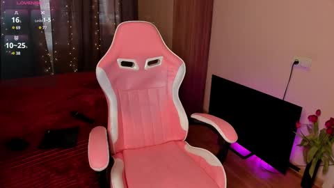 Snapshot of jane_paws chatting on March 10, 2025, 1:34 am Jane online show from March 10, 2025, 1:34 am