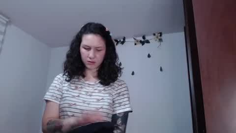 Snapshot of jane_r chatting on March 4, 2025, 2:17 am Jane online show from March 4, 2025, 2:17 am