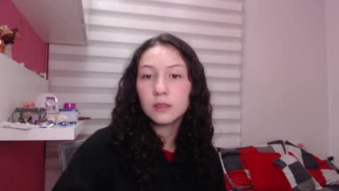 Snapshot of jane_r chatting on February 18, 2026, 1:12 am Jane online show from February 18, 2026, 1:12 am