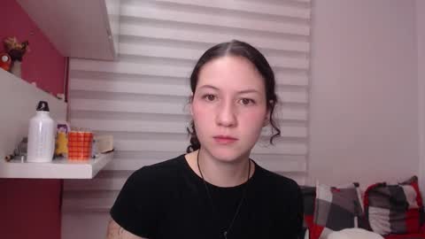 Snapshot of jane_r chatting on February 20, 2026, 1:24 am Jane online show from February 20, 2026, 1:24 am