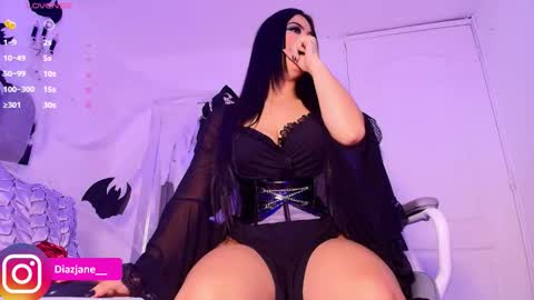 Jennifer online show from October 31, 2025, 9:16 pm