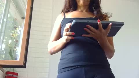 Snapshot of janehotmilf chatting on July 5, 2026, 5:58 am janehotmilf online show from July 5, 2026, 5:58 am