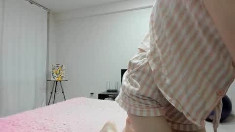 Snapshot of janelong chatting on November 26, 2025, 4:24 am JaneLong online show from November 26, 2025, 4:24 am