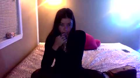 janicepepper online show from November 4, 2025, 2:16 pm