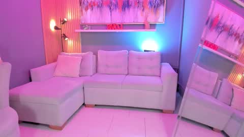 Snapshot of janinne_lu chatting on February 6, 2026, 11:13 am Janinne online show from February 6, 2026, 11:13 am