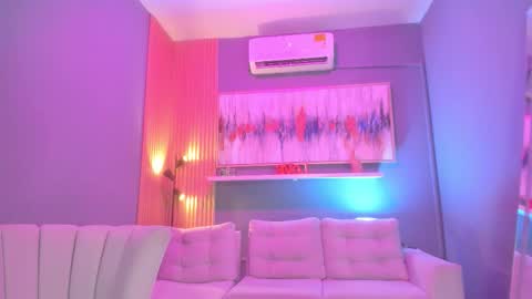 Snapshot of janinne_lu chatting on February 20, 2026, 11:00 am Janinne online show from February 20, 2026, 11:00 am