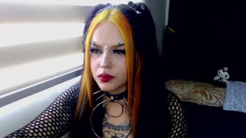 Snapshot of janna_ink chatting on February 7, 2025, 8:42 pm online show from February 7, 2025, 8:42 pm