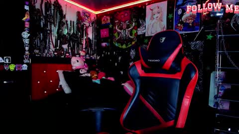      online show from March 27, 2026, 10:53 pm