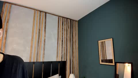 Janne for u online show from December 14, 2025, 8:02 pm