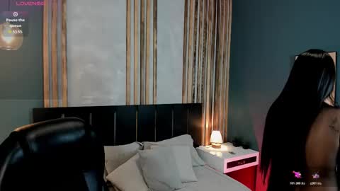 Janne for u online show from December 15, 2025, 8:02 pm