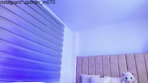 Snapshot of janne_moore chatting on February 11, 2026, 6:40 am Jane online show from February 11, 2026, 6:40 am