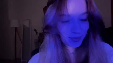 Snapshot of janniekeneipp chatting on October 27, 2025, 6:45 pm Janni online show from October 27, 2025, 6:45 pm