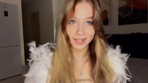 Snapshot of janniekeneipp chatting on November 1, 2025, 7:05 pm Janni online show from November 1, 2025, 7:05 pm