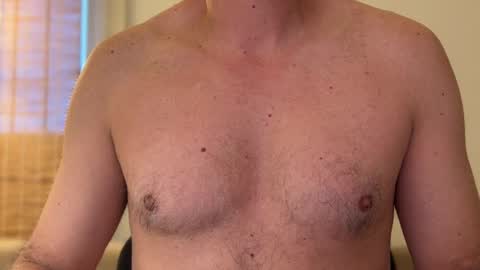 Snapshot of jarabedecereza chatting on October 14, 2025, 12:28 pm MRA online show from October 14, 2025, 12:28 pm