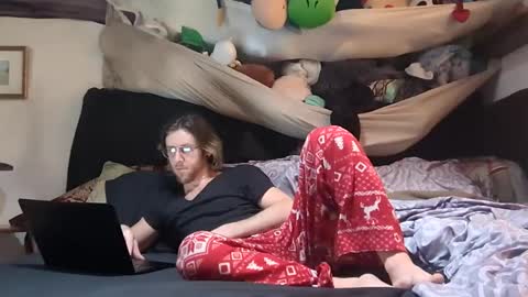 Jareth online show from December 25, 2024, 11:10 pm