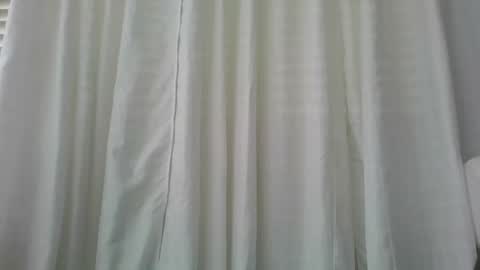 JarevavaX online show from December 17, 2025, 4:07 am