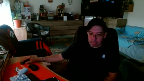 Snapshot of jasmarks2000 chatting on July 8, 2026, 5:28 pm JasMarks online show from July 8, 2026, 5:28 pm