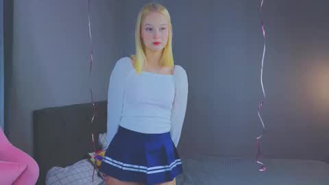 Snapshot of jasmibaby chatting on February 19, 2026, 5:36 am Jasmi online show from February 19, 2026, 5:36 am