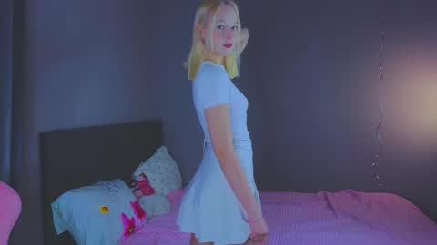 Snapshot of jasmibaby chatting on February 26, 2026, 5:17 am Jasmi online show from February 26, 2026, 5:17 am