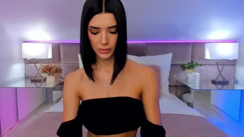 Snapshot of jasmilynn chatting on October 18, 2025, 12:28 pm Jasmi online show from October 18, 2025, 12:28 pm