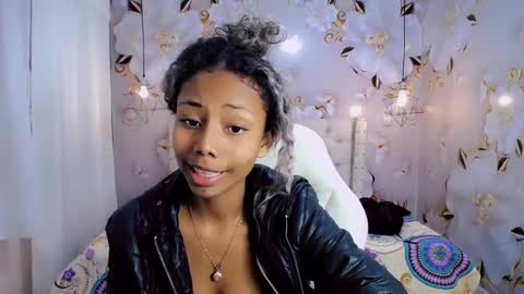 Snapshot of jasmin_brunette_ chatting on December 12, 2024, 12:12 pm Jasmin online show from December 12, 2024, 12:12 pm