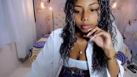 Snapshot of jasmin_brunette_ chatting on February 21, 2025, 11:44 am Jasmin online show from February 21, 2025, 11:44 am