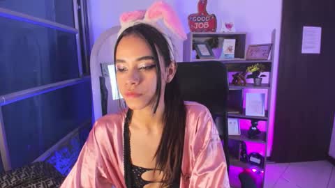 jasmin_skinny online show from November 20, 2025, 2:23 am