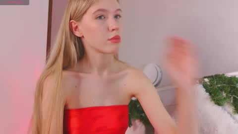 Chloe online show from February 1, 2026, 7:18 am