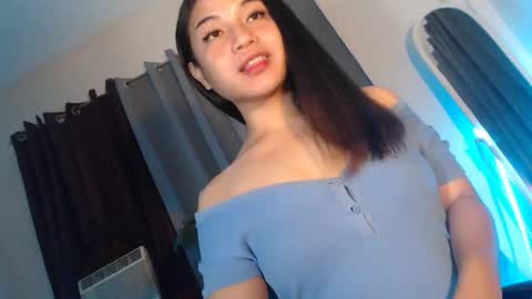 Snapshot of jasmine_arousal chatting on November 16, 2025, 1:39 pm JASMINE online show from November 16, 2025, 1:39 pm