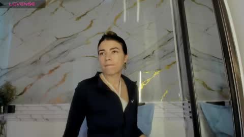 Snapshot of jasmine_hyper_1 chatting on December 7, 2024, 2:57 pm Jas online show from December 7, 2024, 2:57 pm