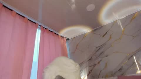 Snapshot of jasmine_hyper_1 chatting on December 18, 2024, 5:21 pm Jas online show from December 18, 2024, 5:21 pm