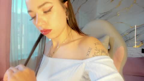 Snapshot of jasmine_hyper_1 chatting on December 19, 2024, 8:34 pm Jas online show from December 19, 2024, 8:34 pm