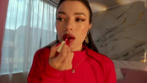 Snapshot of jasmine_hyper_1 chatting on December 21, 2024, 2:15 pm Jas online show from December 21, 2024, 2:15 pm