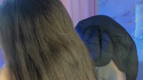 Snapshot of jasmine_hyper_1 chatting on January 14, 2025, 5:23 pm Jas online show from January 14, 2025, 5:23 pm