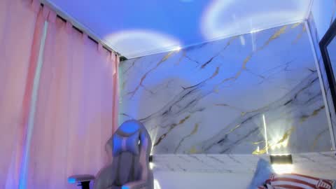 Snapshot of jasmine_hyper_1 chatting on January 31, 2025, 9:26 pm Jas online show from January 31, 2025, 9:26 pm