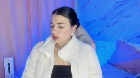 Snapshot of jasmine_hyper_1 chatting on February 5, 2025, 9:29 pm Jas online show from February 5, 2025, 9:29 pm