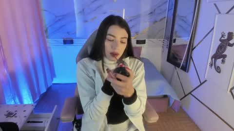 Snapshot of jasmine_hyper_1 chatting on February 20, 2025, 2:46 pm Jas online show from February 20, 2025, 2:46 pm