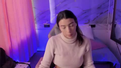 Snapshot of jasmine_hyper_1 chatting on February 24, 2025, 3:20 pm Jas online show from February 24, 2025, 3:20 pm