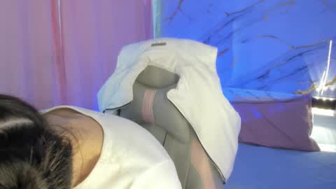 Snapshot of jasmine_hyper_1 chatting on February 28, 2025, 6:31 pm Jas online show from February 28, 2025, 6:31 pm