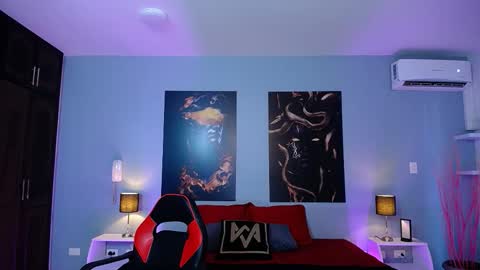 Instagram jasminecampbell1  online show from November 29, 2025, 1:36 pm