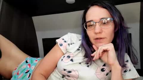 jasmineelizabeth online show from January 26, 2025, 7:32 am