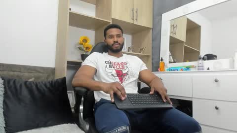 Jason online show from October 20, 2025, 5:35 pm