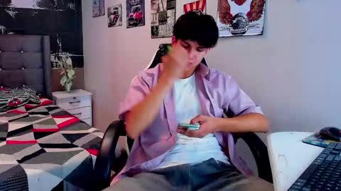 Snapshot of jason_graeats1 chatting on December 17, 2025, 3:45 am JASON online show from December 17, 2025, 3:45 am