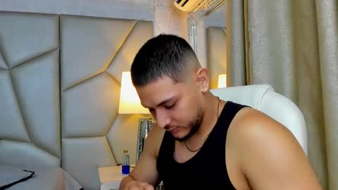 Snapshot of jason_shaw_ chatting on September 24, 2025, 1:53 am Jasson Shaw online show from September 24, 2025, 1:53 am