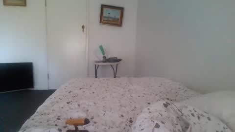 jasonbayson online show from December 17, 2025, 5:24 am