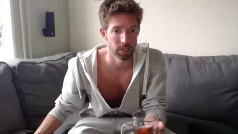 Snapshot of jasonberg29 chatting on February 15, 2026, 2:03 pm Jason online show from February 15, 2026, 2:03 pm