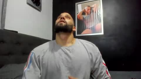 Snapshot of jasonmartiinez chatting on January 30, 2025, 2:27 am    online show from January 30, 2025, 2:27 am