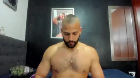 Snapshot of jasonmartiinez chatting on February 22, 2025, 10:07 am    online show from February 22, 2025, 10:07 am